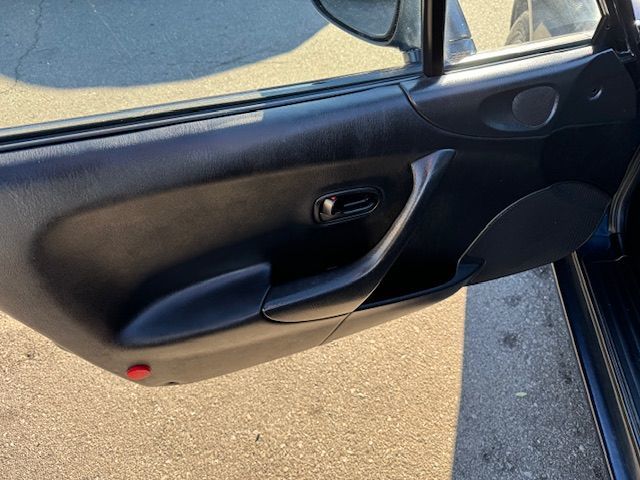 Sold 2000 Mazda MX-5 Miata LS in La Crescenta